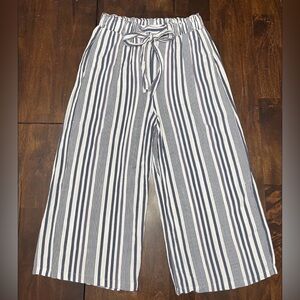 Blue Rair Wide Leg Striped Rayon Capri Pants Women’s Size M